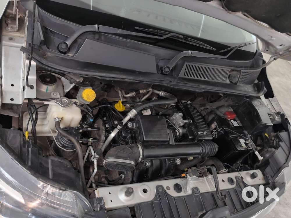Renault Triber Rxz Easy-r Amt, 2021, Petrol