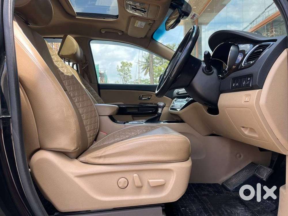 Kia Carnival Limousine Plus 7 Str, 2022, Diesel