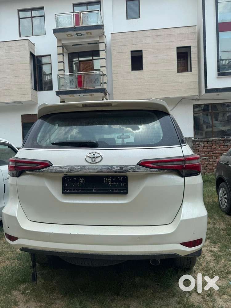 Toyota Fortuner Petrol 2022
