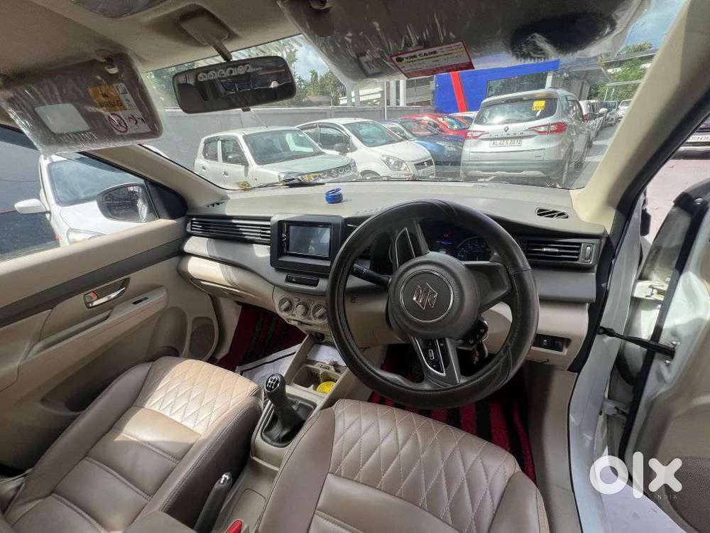 Maruti Suzuki Ertiga 1.5 Vxi, 2022, Petrol