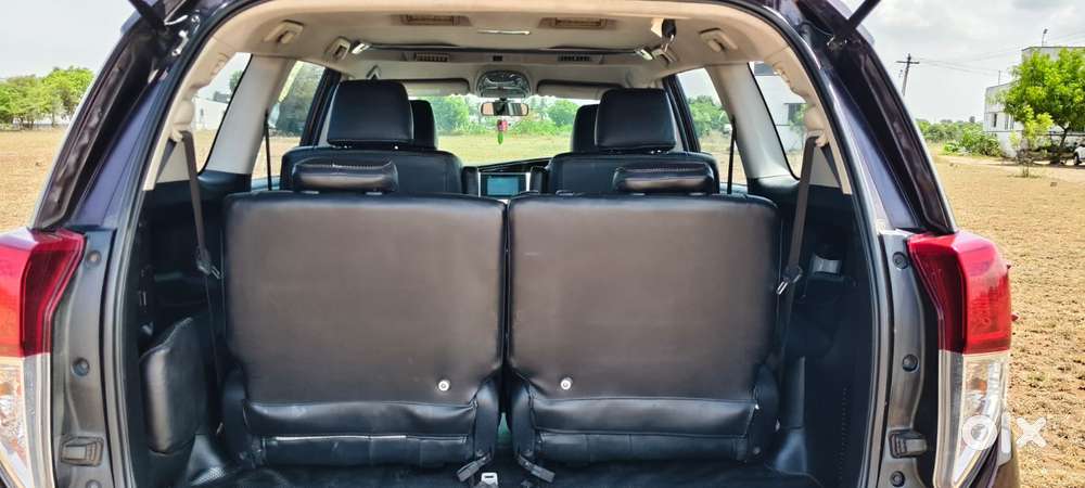 Toyota Innova Crysta 2.4 Vx Mt, 2017, Diesel