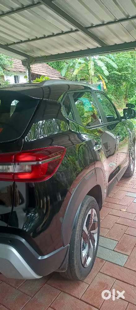 Nissan Magnite 2025 Petrol Well Maintained .acenta Mid Option Manual