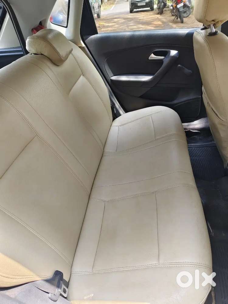 Volkswagen Polo 2015 Petrol 100000 Km Driven