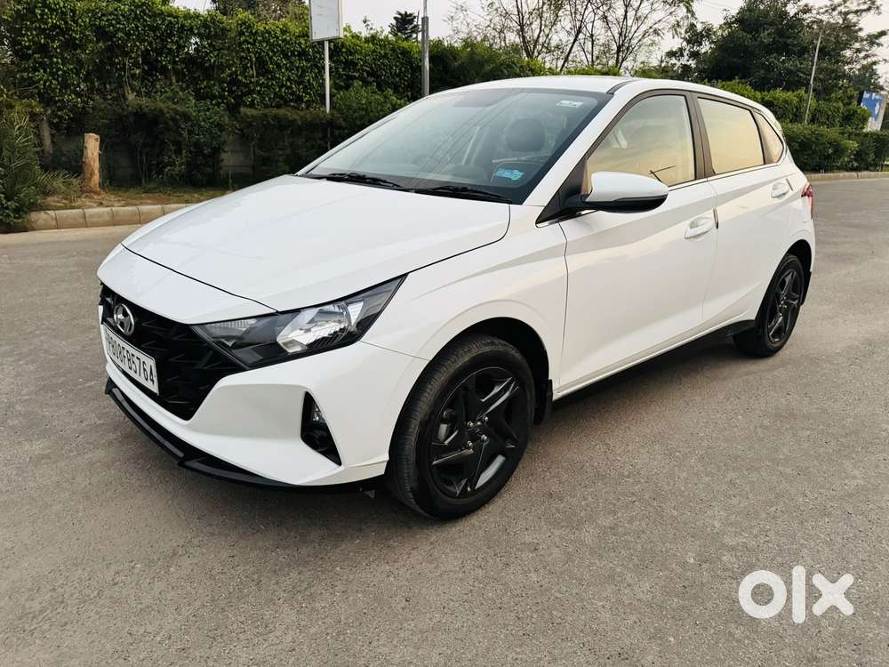 Hyundai I20 Sportz 1.2 Ivt, 2023, Petrol