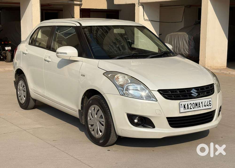 Maruti Suzuki Dzire 1.2 Vxi Amt, 2015, Petrol