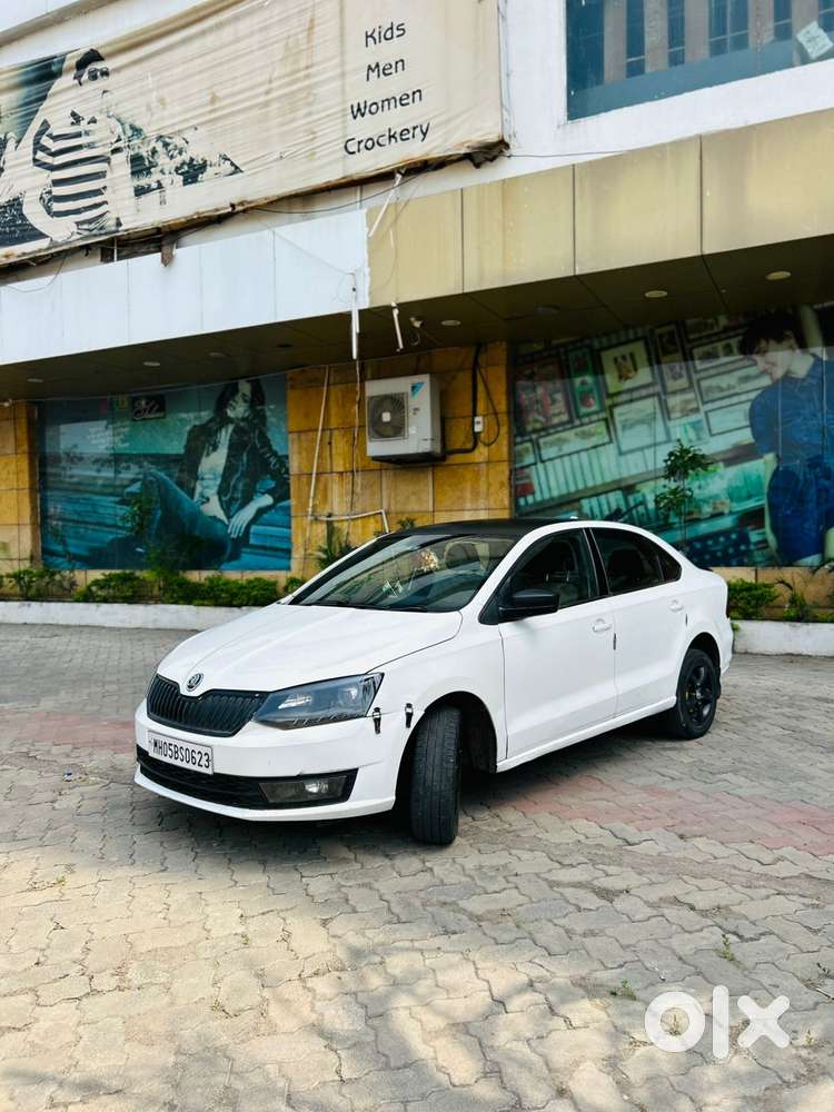 Skoda Rapid 1.5 Elegance Tdi Mt, 2013, Diesel