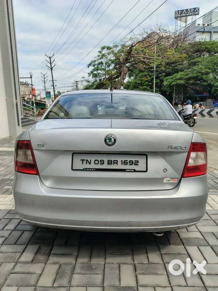 Skoda Rapid 1.6 Elegance Tdi At, 2012, Diesel