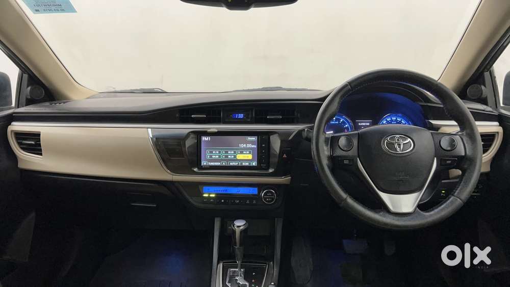Toyota Corolla Altis 2013-2017 G At, 2015, Petrol