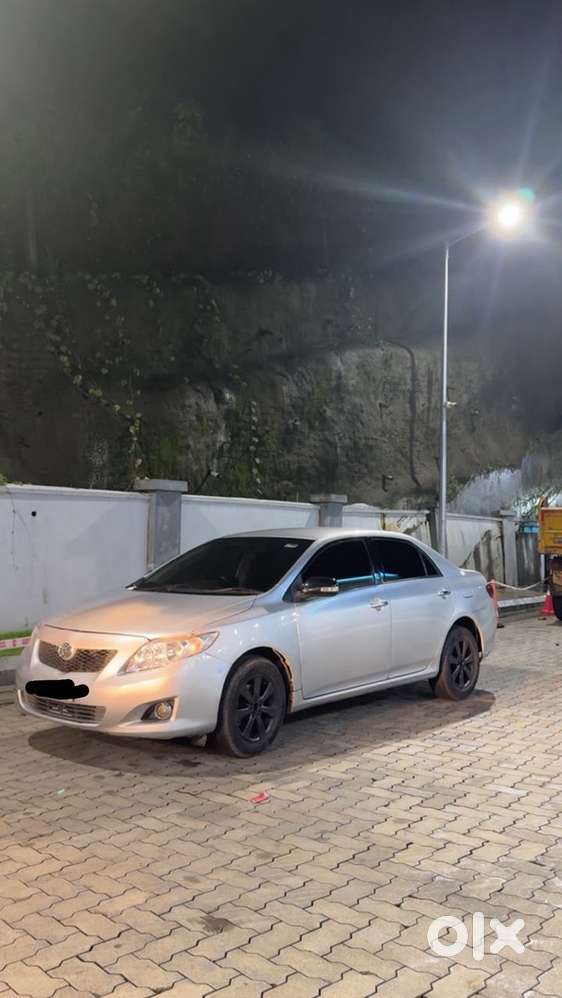 Toyota Corolla Altis 2010