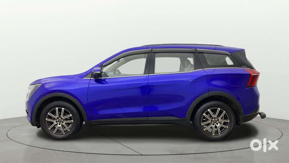 Mahindra Xuv700 2.0 Ax 7 Petrol Mt Str, 2021, Petrol