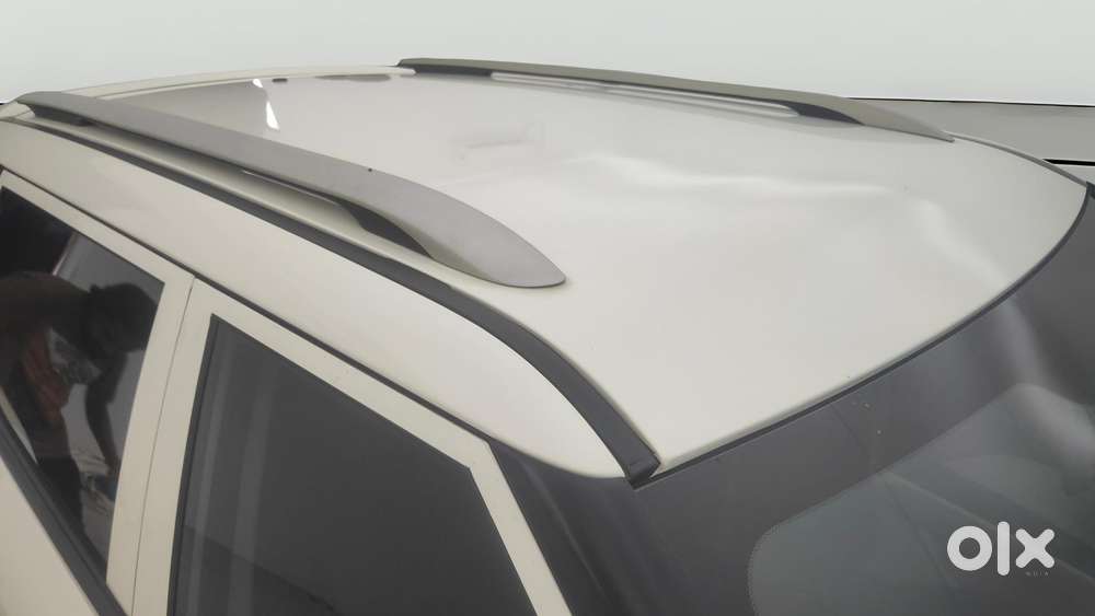 Mahindra Xuv300 W4, 2023, Petrol