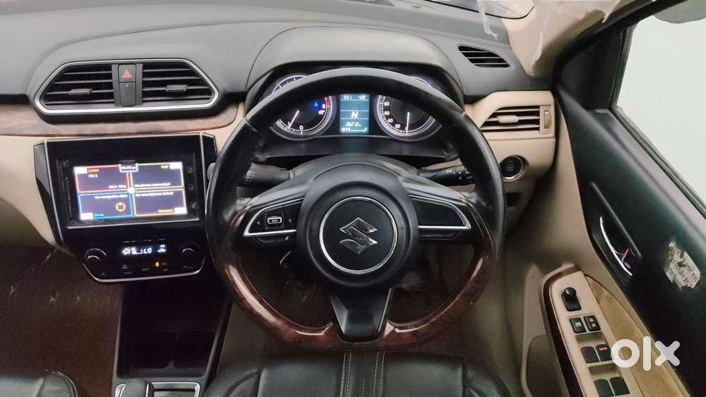 Maruti Suzuki Swift Dzire Zxi + Amt, 2017, Petrol
