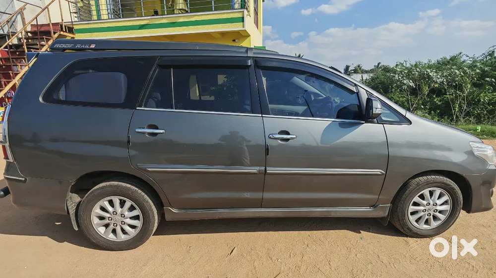 Toyota Innova 2013 Diesel Well Maintained