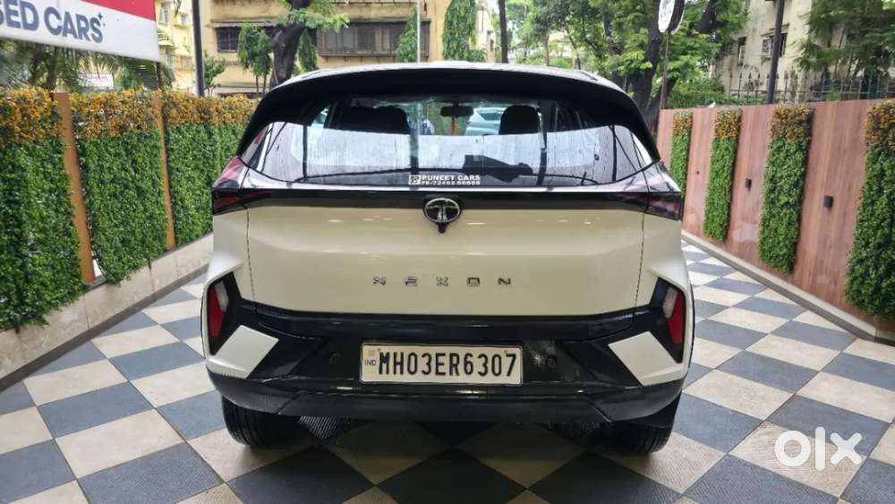 Tata Nexon, 2025, Petrol