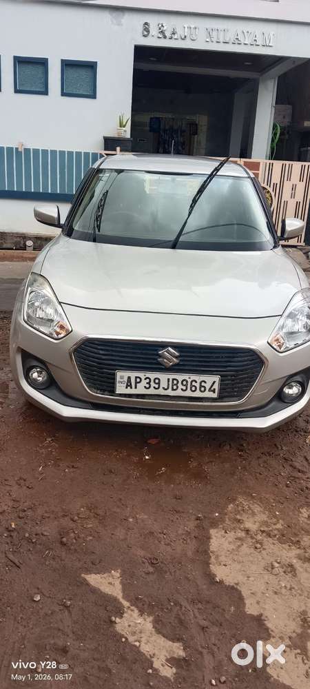 Maruti Suzuki Swift Vxi Optional, 2020, Petrol