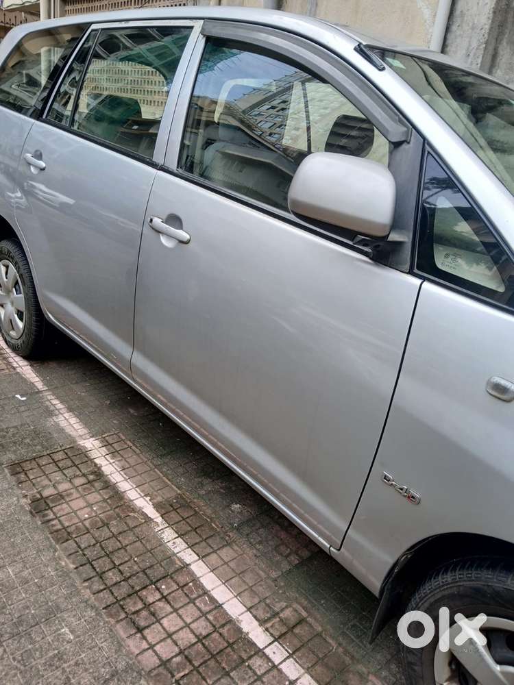 Toyota Innova 2010 Km Driven