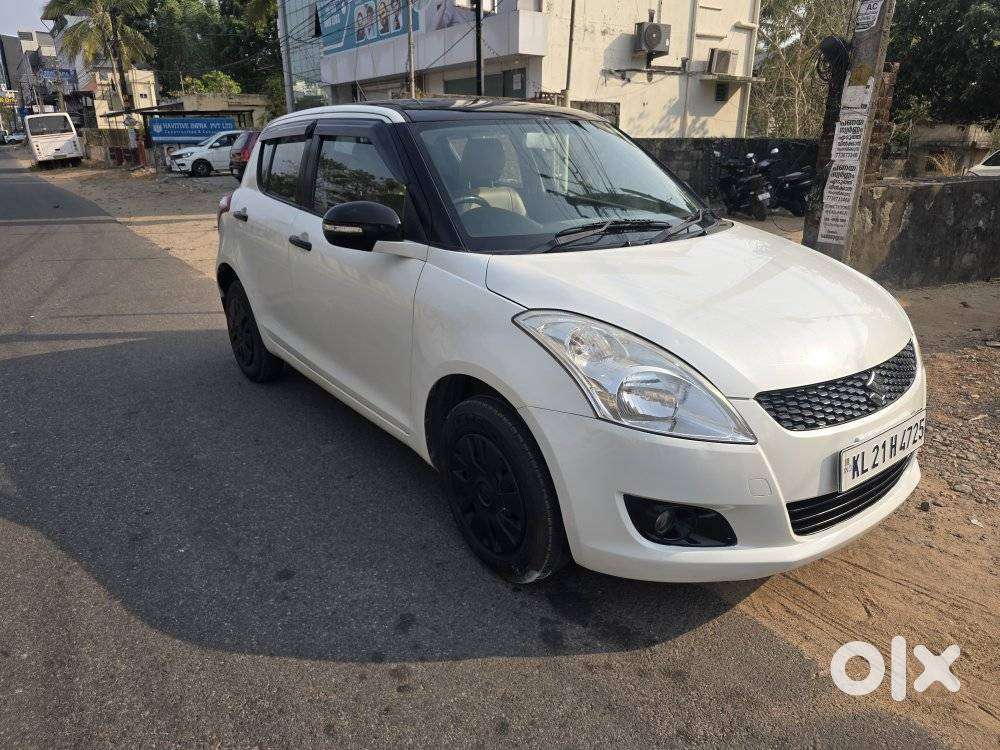 Maruti Suzuki Swift 2011-2014 Vxi, 2013, Petrol