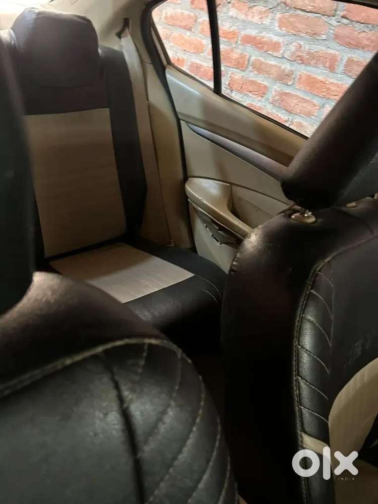 Honda City 1.5 V 2011