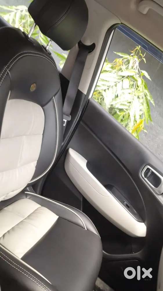 Hyundai Venue Petrol Manual 2025 8 Month Old Car Scratch Less Brand Ne