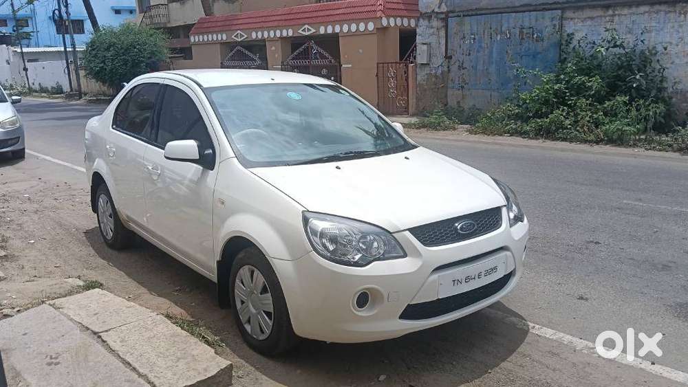 Ford Fiesta Classic 1.6 Lxi, 2012, Petrol