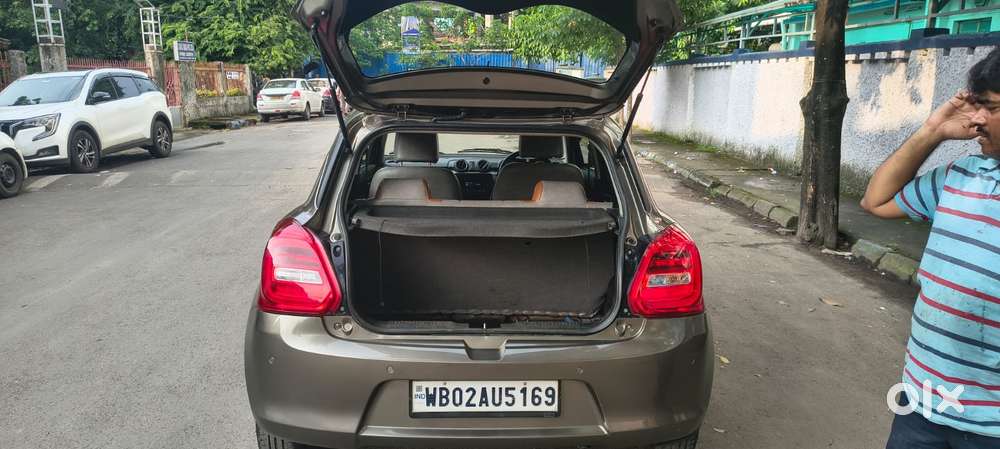 Maruti Suzuki Swift 1.2 Vxi Glory Edition, 2023, Petrol