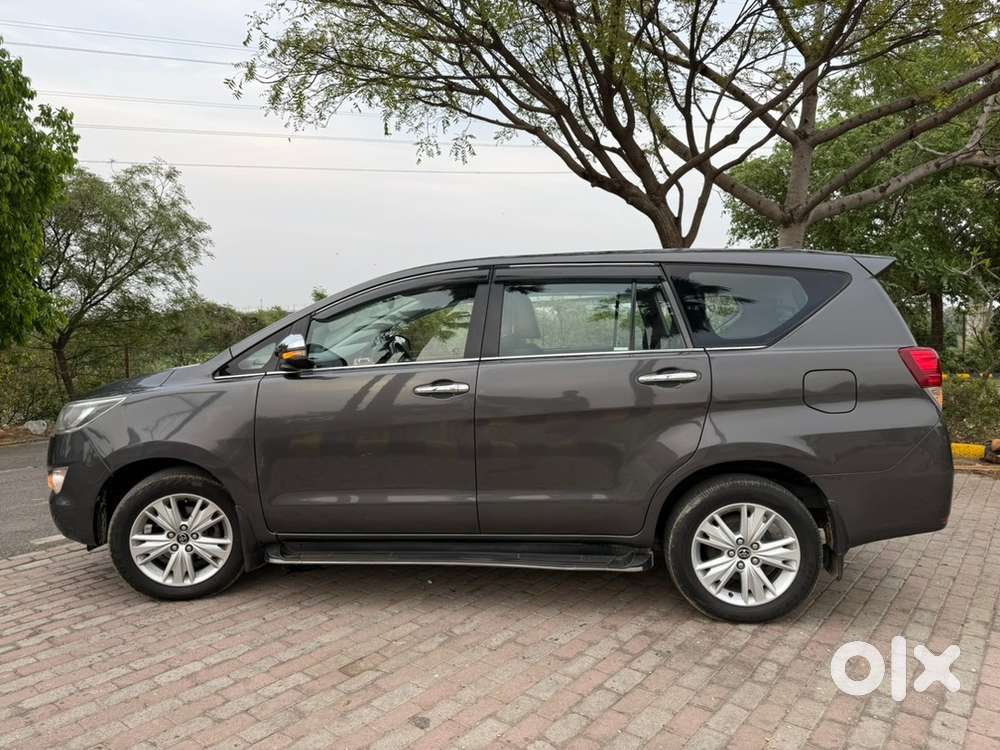 Toyota Innova Crysta 2018 Diesel Well Maintained