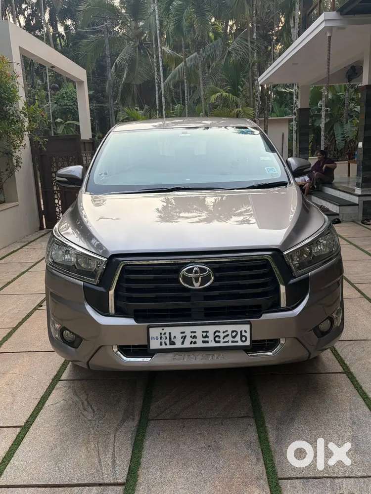 Toyota Innova Crysta 2017