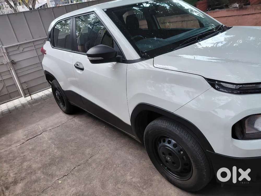 Tata Punch 1.2 Revotron 2025