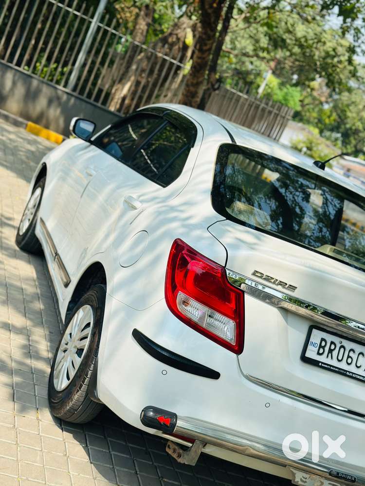 Maruti Suzuki Dzire 1.2 Vxi, 2022, Petrol
