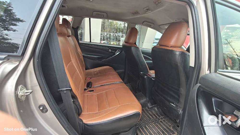Toyota Innova Crysta 2.4 G Mt 8s, 2017, Diesel