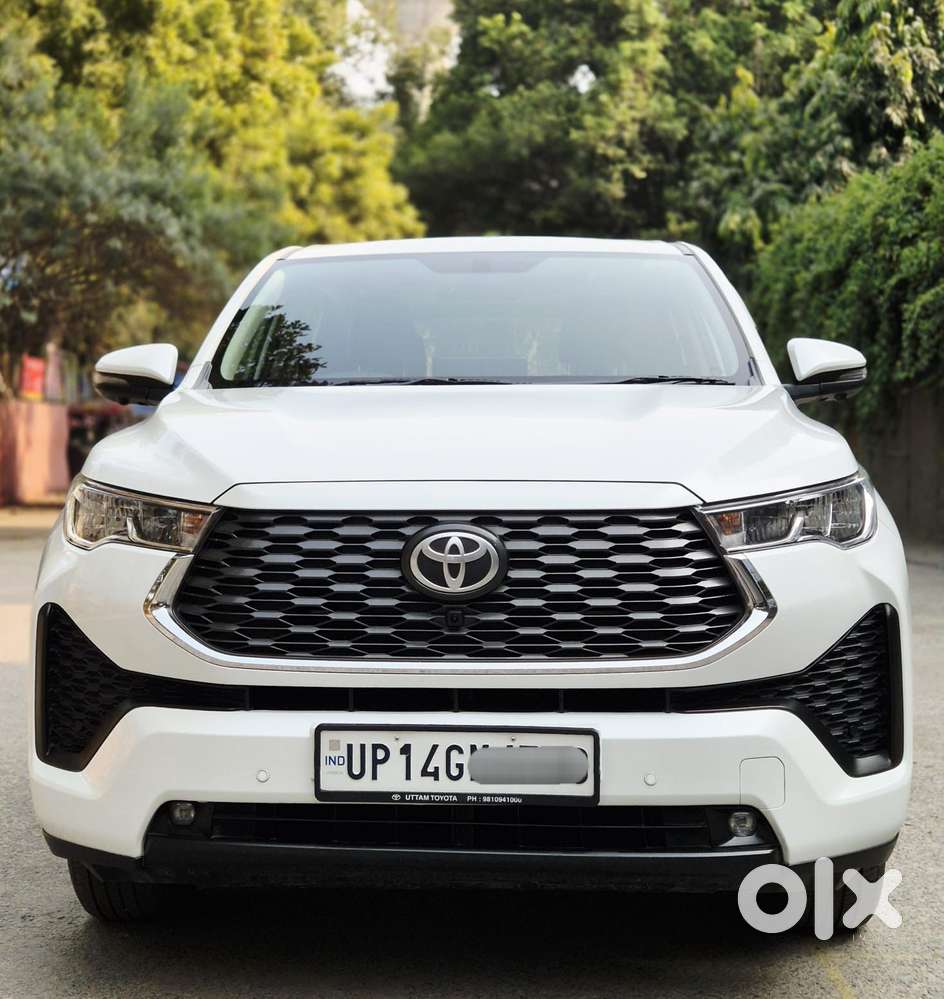 Toyota Innova Hycross 2.0 Vx (o) Hybrid 8 Str, 2025, Petrol