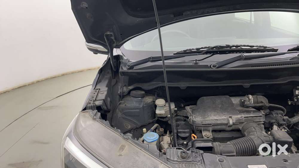 Maruti Suzuki Xl6 1.5 Alpha Plus At, 2022, Petrol