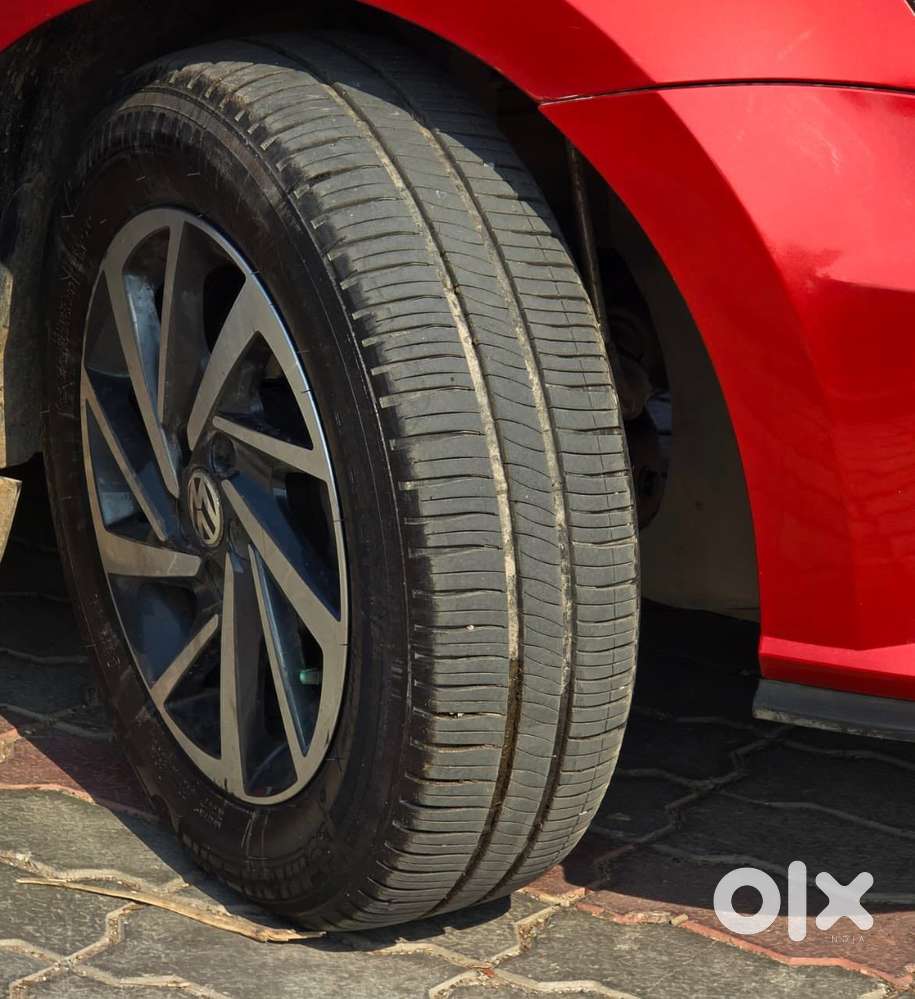 Volkswagen Polo 1.0 Tsi Comfortline At, 2021, Petrol