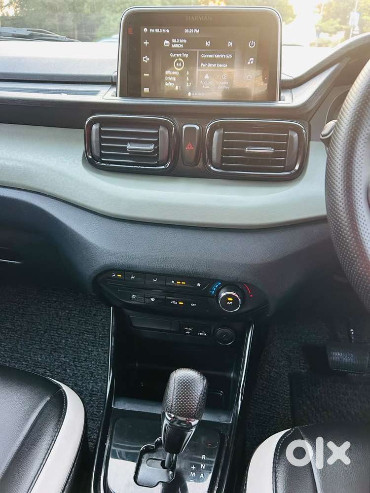 Tata Punch 1.2 Revotron Adventure Camo Rhythm Amt, 2025, Petrol