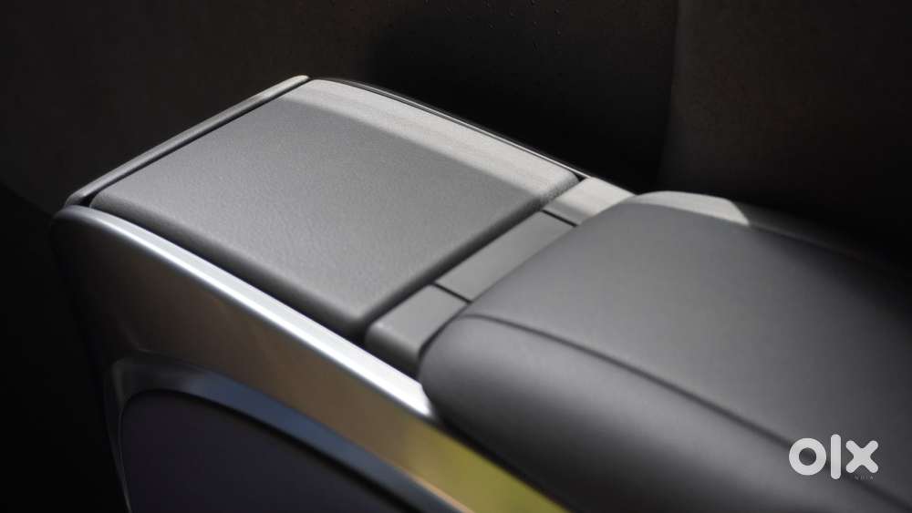 Lexus Lm 350h 4 Str Ultra Luxury, 2024, Petrol