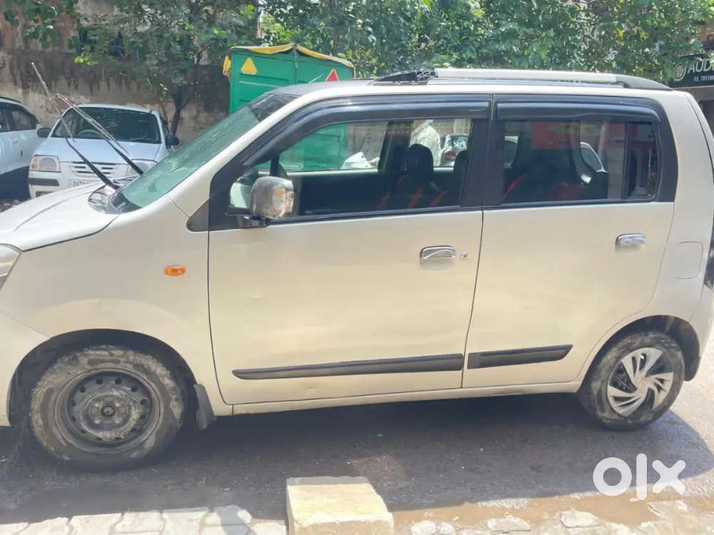 Maruti Suzuki Wagonr 1 Year 5 Month Age