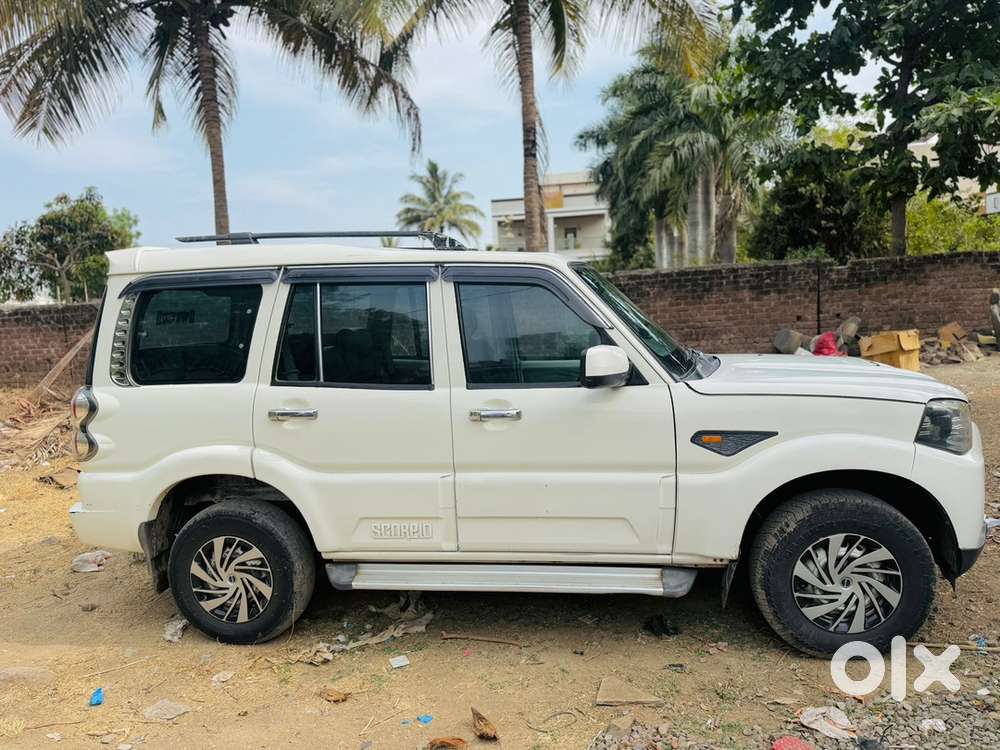 Mahindra Scorpio Classic Diesel 2015