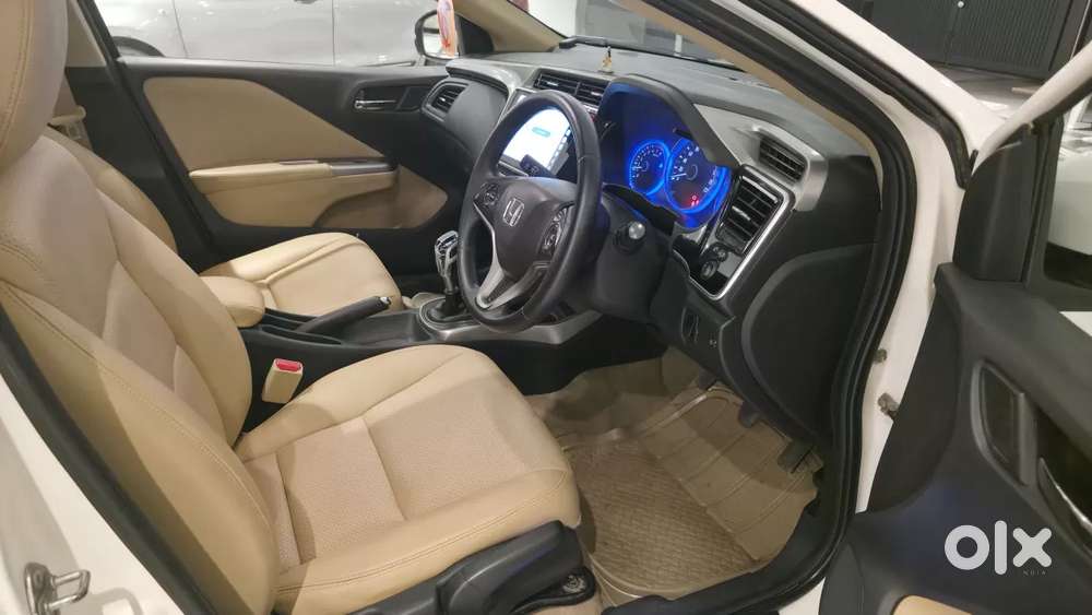 Honda City 1.5 V 4th Gen I-vtec Mt, 2015, Petrol