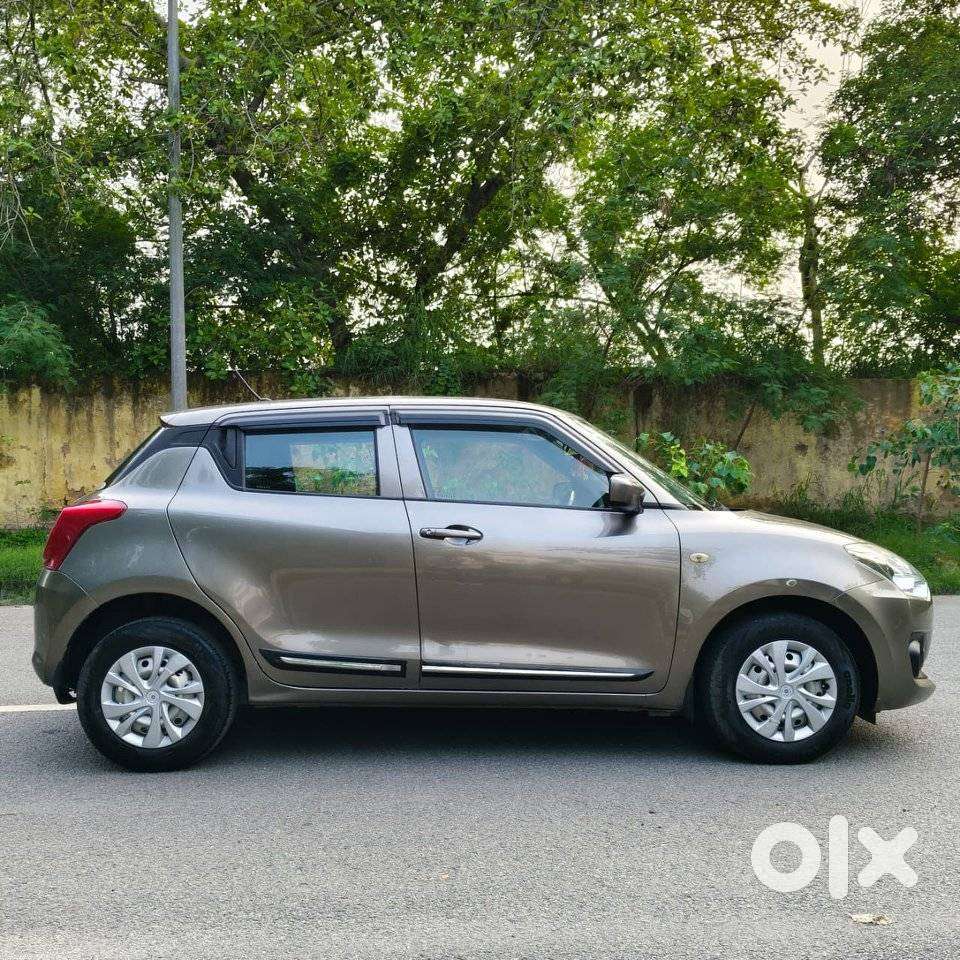 Maruti Suzuki Swift Lxi Optional-o, 2018, Petrol