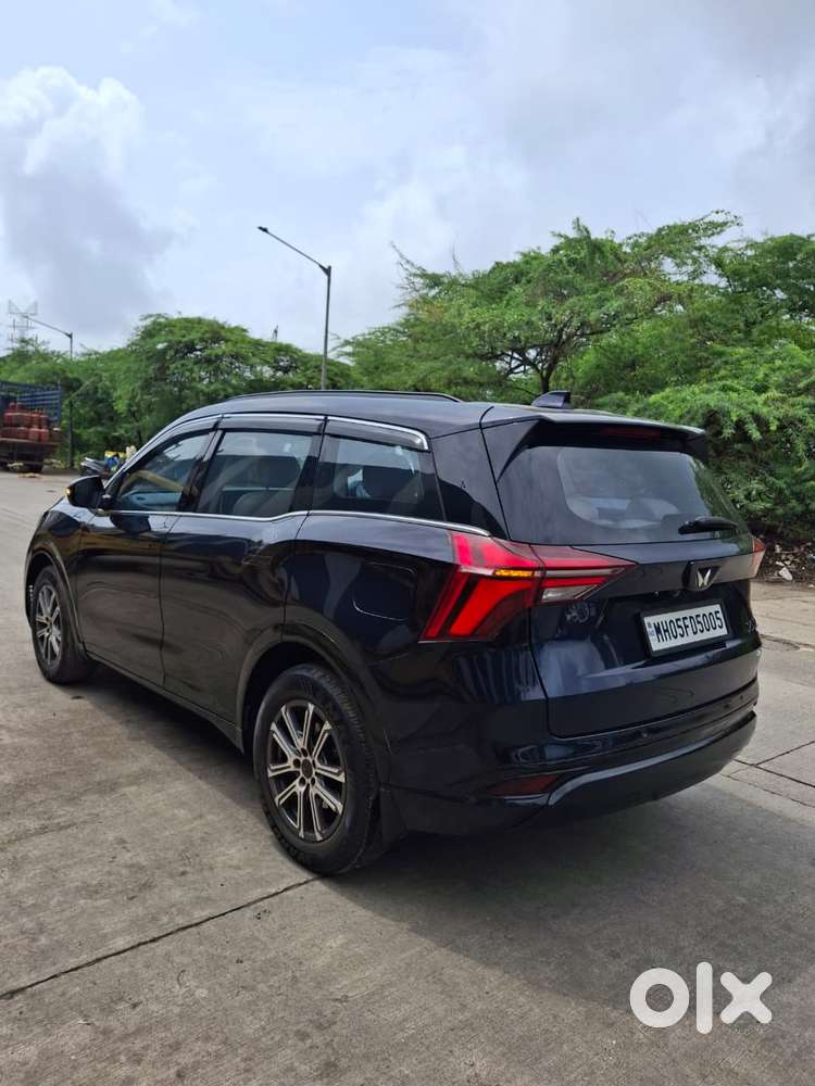 Mahindra Xuv700 2.0 Ax 7 Petrol At Str, 2023, Petrol