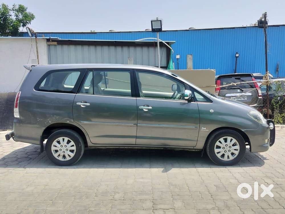 Toyota Innova 2.5 Vx 7 Str, 2010, Diesel