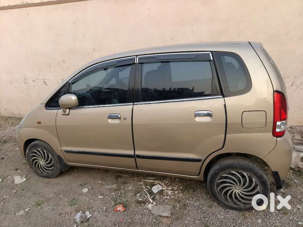 Maruti Suzuki Zen Estilo 2009