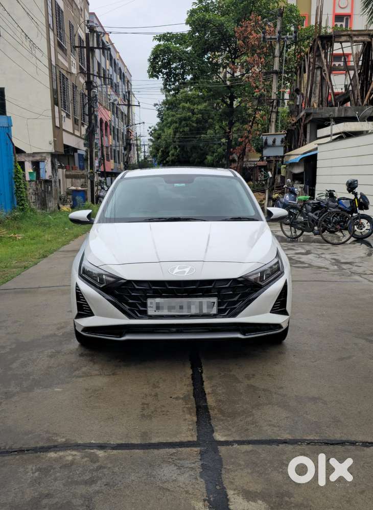 Hyundai New I20 1.2 Asta (o) Ivt, 2025, Petrol