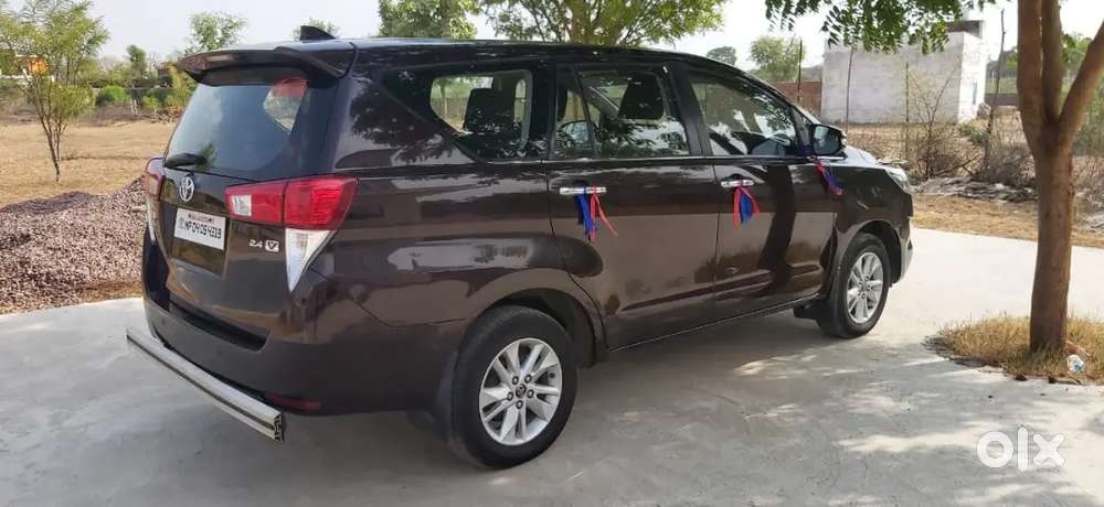 Toyota Innova Crysta 2017 Diesel Mint Condition