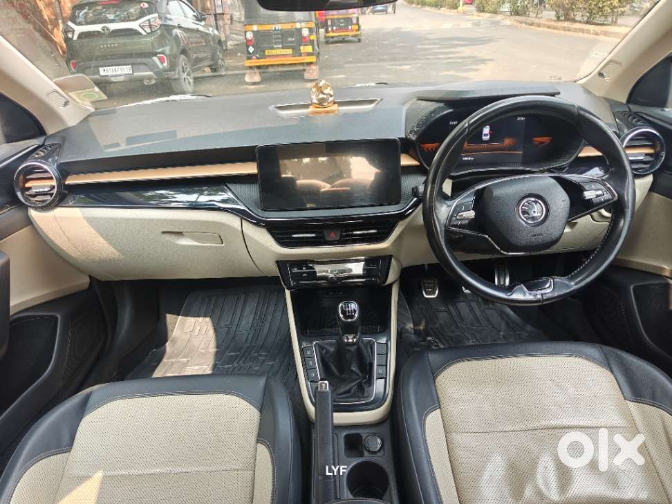 Skoda Slavia Style 1.0l Tsi Mt, 2022, Petrol