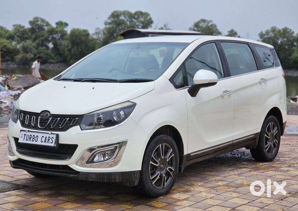 Mahindra Marazzo M8, 2018, Diesel