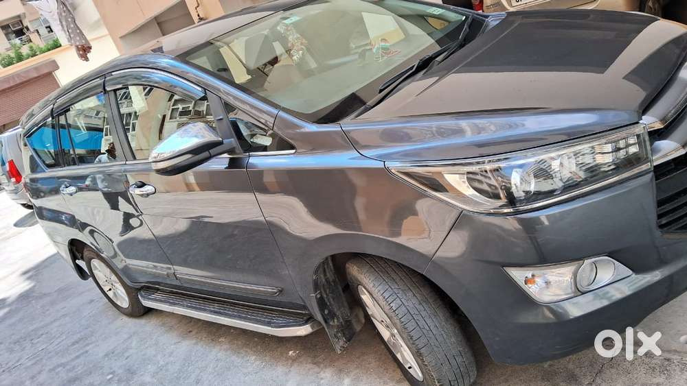 Toyota Innova Crysta 2.8z Automatic, 2017, Diesel