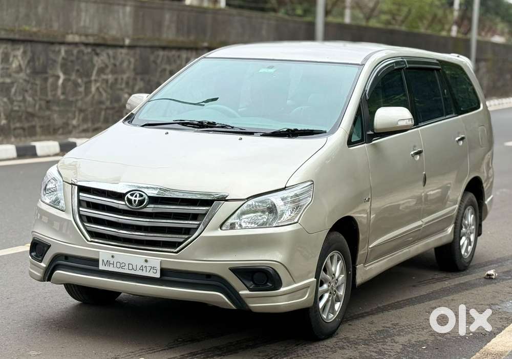 Toyota Innova 2.5 Vx (diesel) 8 Seater Bs Iv, 2014, Diesel