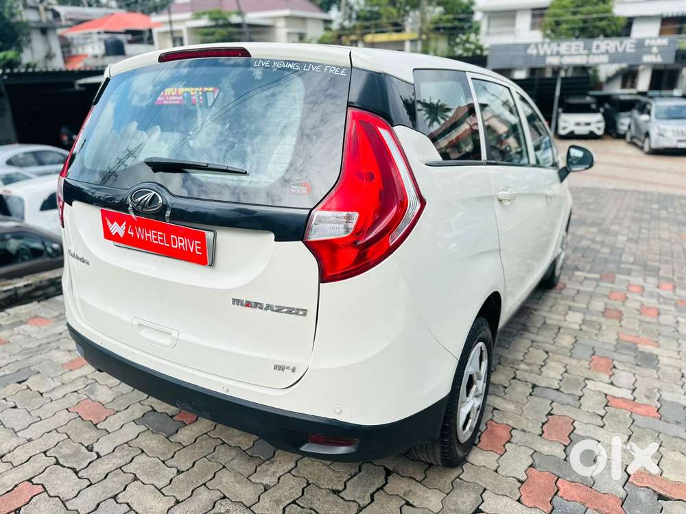 Mahindra Marazzo M4, 2019, Diesel
