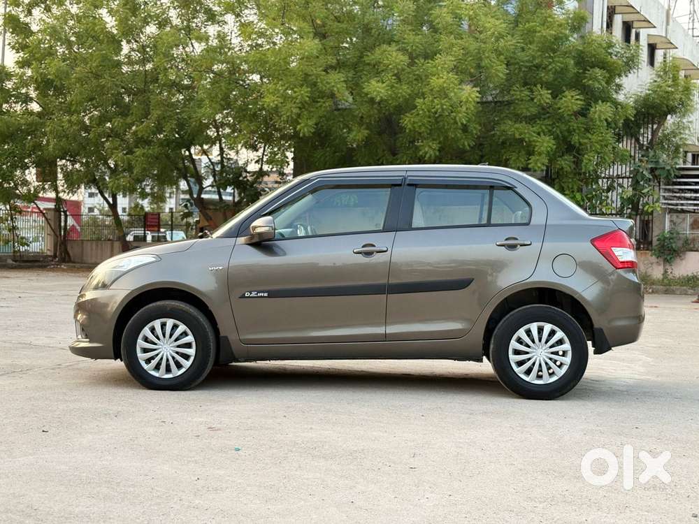 Maruti Suzuki Swift Dzire 1.2 Vxi Bsiv, 2015, Petrol